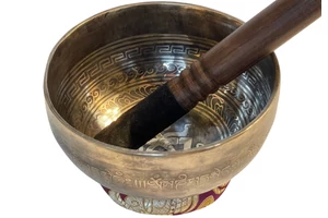 615-tibeti-mantras-hangtal-bordo-brokattal