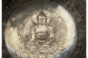 950-gramm-tibeti-mantras-kek-brokattal-gyogyito-buddha