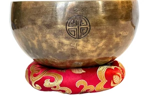 730-grammos-7-femes-tibeti-telihold-hangtal-piros-brokattal