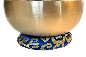 1269-grammos-7-femes-tibeti-terapias-hangtal-kek-brokattal