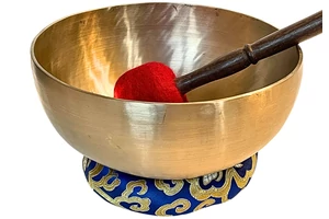 1269-grammos-7-femes-tibeti-terapias-hangtal-kek-brokattal