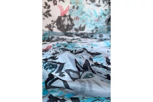 ciankek-csaszarvoros-hollofekete-sal-selyem-