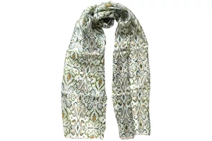 hermelinfeher-alapon-szaharasarga-angolzold-mintas-sal-selyem-