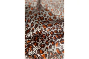 leopardmintas-spanyolbarna-narancsvoros-sal-selyem-