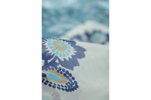 jazminfeher-turkiz-selyem-sal-100x180-cm