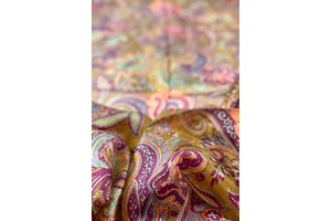 teakfa-alapon-zold-sal-selyem-