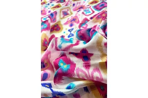 jazminfeher-alapon-bibor-mintas-sal-selyem-