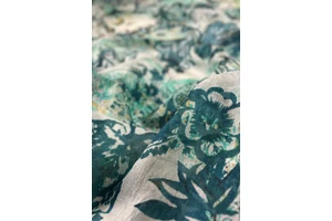 hermelinfeher-amazonaszold-mintas-sal-selyem-