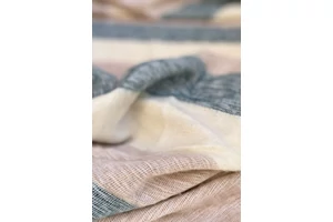 yak-gyapju-sal-bizancikek-sitakebarna-alabastromfeher-csikos-