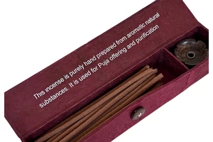 Harmony – Himalájai kézműves füstölő + fa füstölőtartó