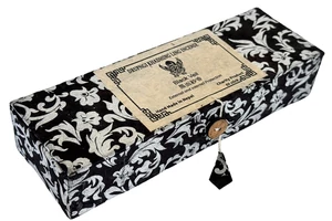 fekete-fatyol-tibeti-fustolo-kezmuves-vedelmezo