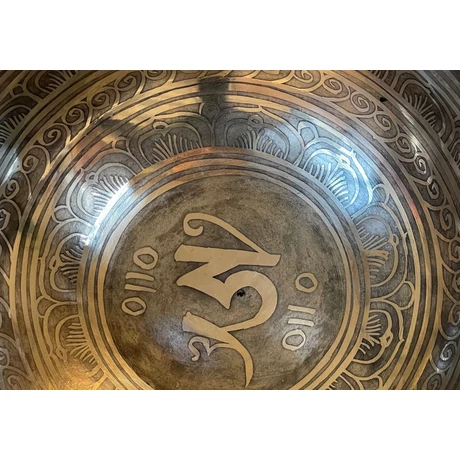 710 grammos tibeti mantrás hangtál 7 fémből zöld brokát alátéttel - videoval