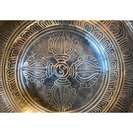 818 grammos tibeti mantrás hangtál 7 fémből sárga brokát alátéttel - videoval