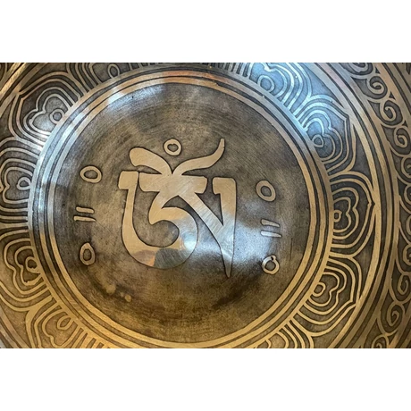 912 grammos tibeti mantrás hangtál 7 fémből piros brokát alátéttel - videoval