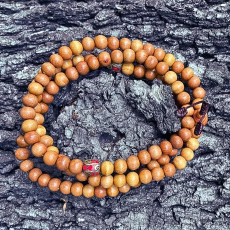 Szantál mala valódi illatos szantálfából, 76 cm kerületű, tibeti osztós