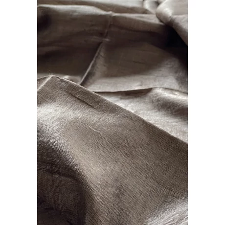 100% valódi hernyóselyem szarvasbarna színű nyers selyem sál