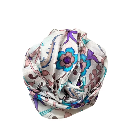 Orchideafehér alapon virágmintás 100% valódi hernyóselyem sál 50x180 cm