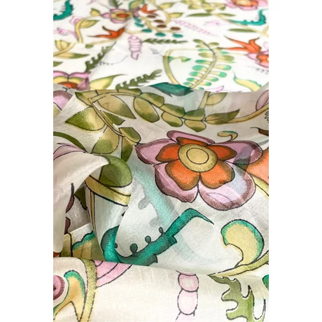 Porcelánfehér alapon virágmintás 100% valódi hernyóselyem sál 50x180 cm