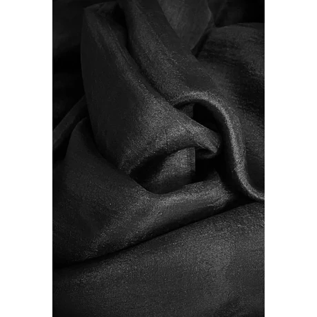 Obszidiánfekete színű 100% valódi hernyóselyem sál 100x180 cm