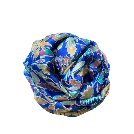 Chartresikék alapon levél mintás 100% valódi hernyóselyem sál 100x180 cm