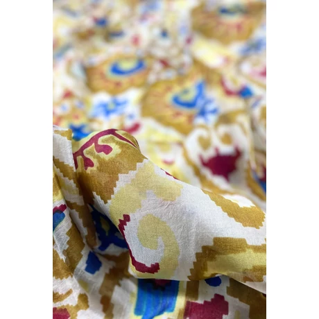 Tündérfehér alapon tölgyfaszín mintás 100% valódi hernyóselyem sál 100x180 cm