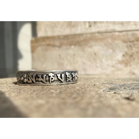 Ommanipemehung mantrás karperec belsejében sárkánnyal unisex design