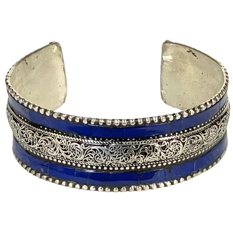 Lapisz lazuli karperec, belsejében sárkány gravírozással, domború verzió