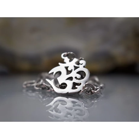 om-medal-ezust-szinu-orvosi-fem-lancon