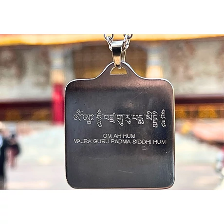 Guru Rinpoche mágikus védelmező pecsétje / Padmaszambhava medál  allergiamentes orvosi fémből nyaklánccal