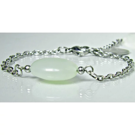 jade-karkoto-orvosi-fem-