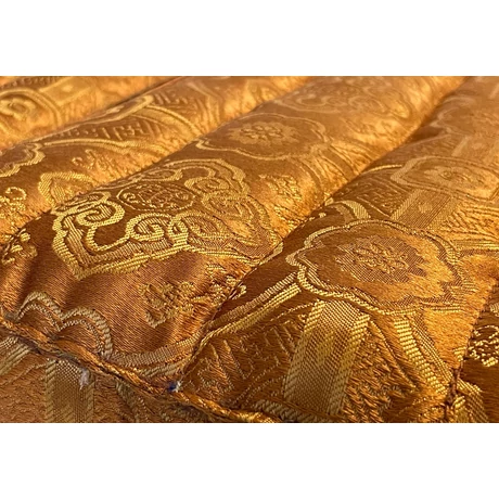 Meditációs párna prémium brokátból, arany színben, jóga méret