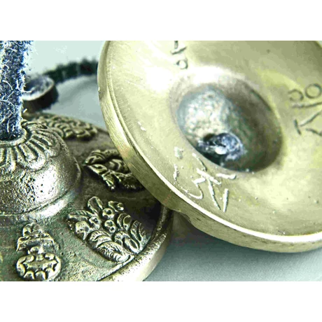 ting-sha-8-szerencsejel-om-ah-hung-szotaggal-