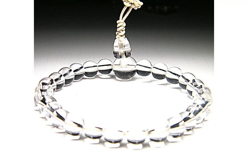 Hegyikristály legendák időn és téren át